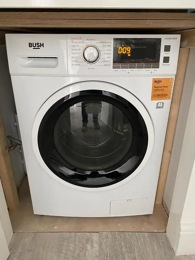Small Single Room Walking Distance To Hove Station Homestay Brighton